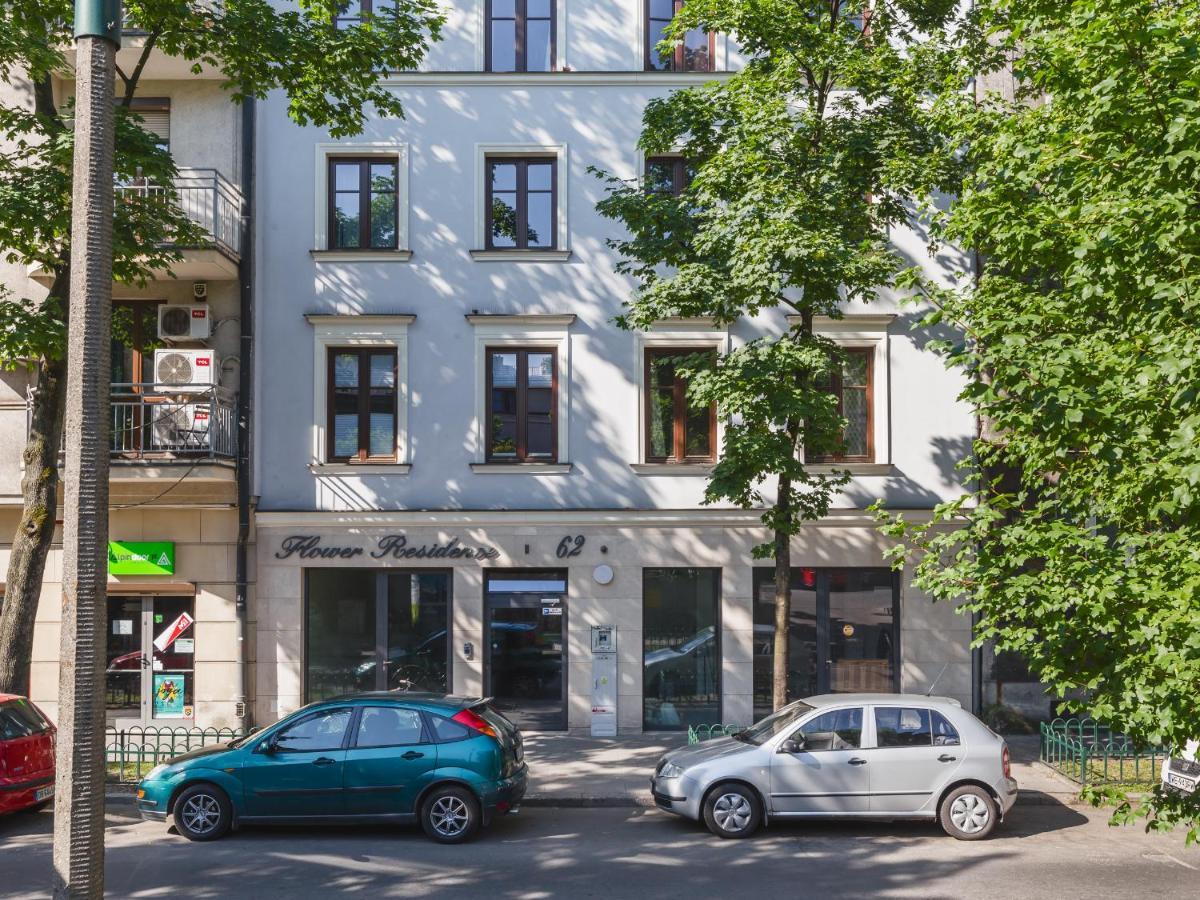 Blossom - Old Town Residence - By Upstairs Krakau Exterior foto